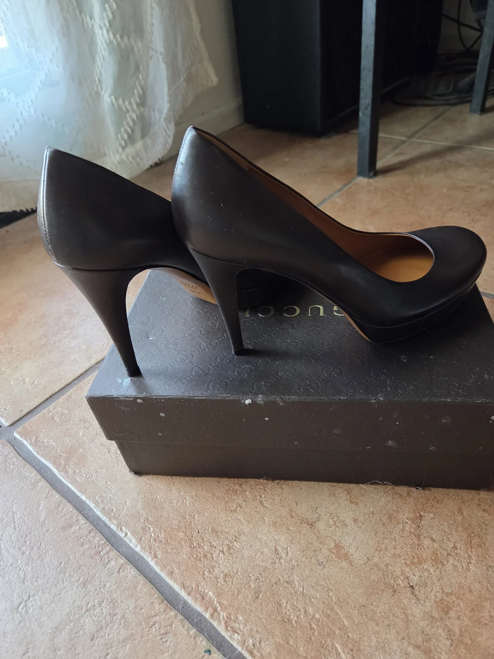 GUCCI Nappa Charlotte BRWN Leather Platform Pumps Heels  38.5/US 8.5 MSRP $520